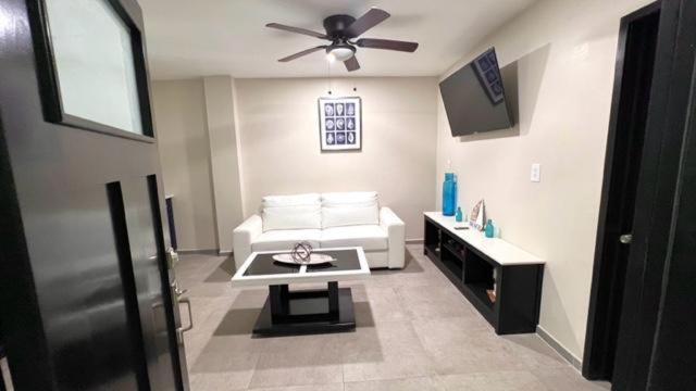 Luxury Condo Downtown 로사리토 외부 사진