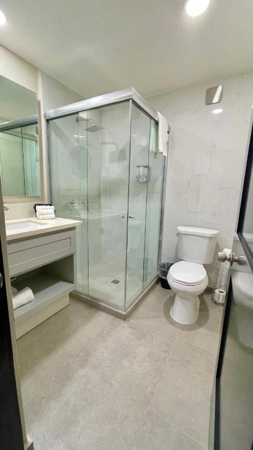 Luxury Condo Downtown 로사리토 외부 사진
